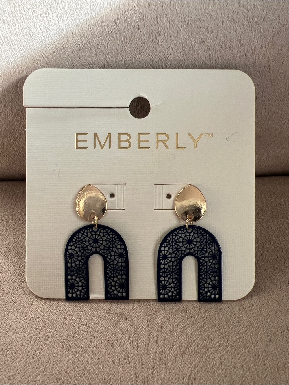 NWT Emberly Navy Lace Arch Drop Earrings for Pierced Ears